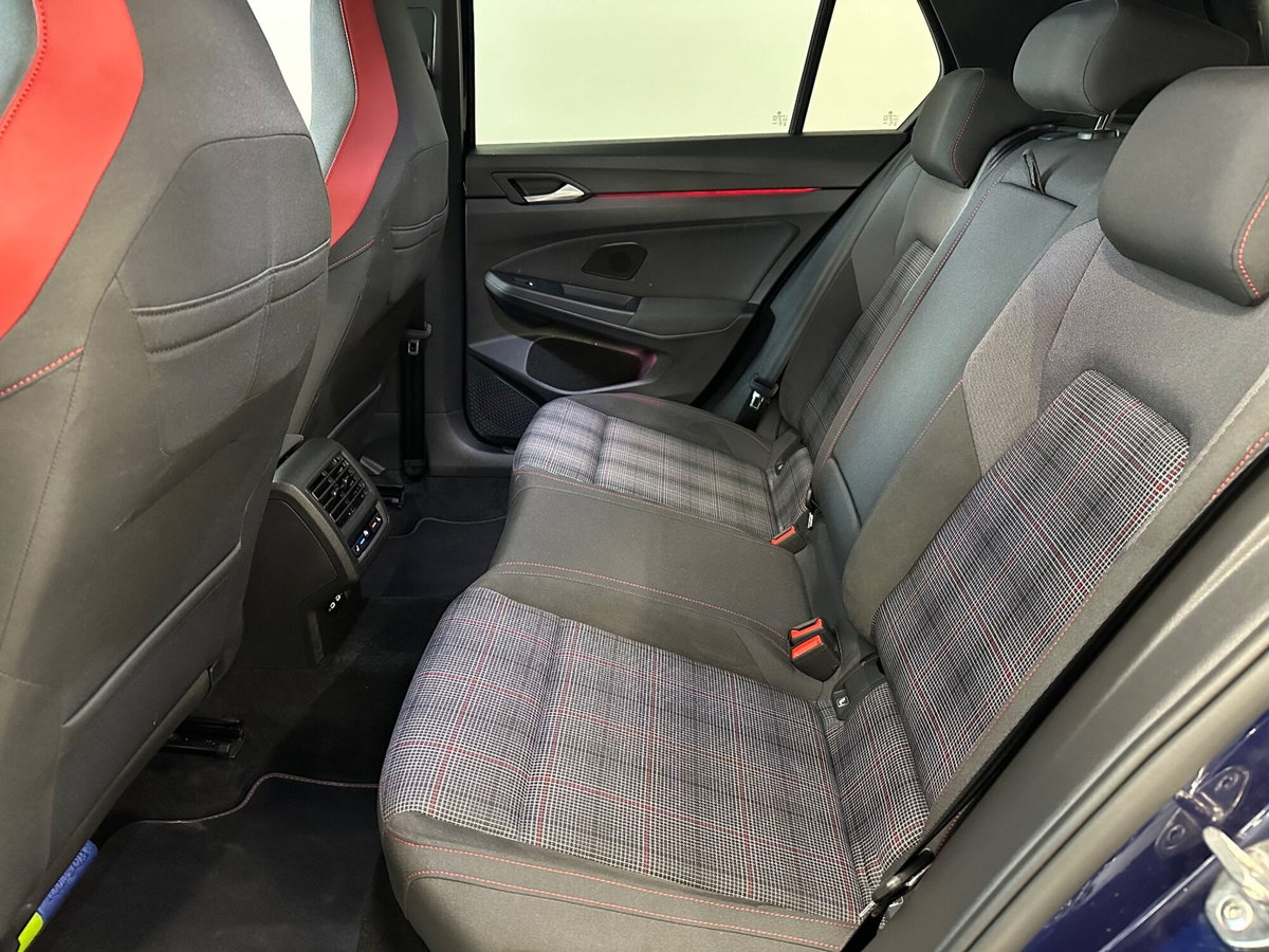 Volkswagen Golf 2.0 TSI GTI DSG (7)