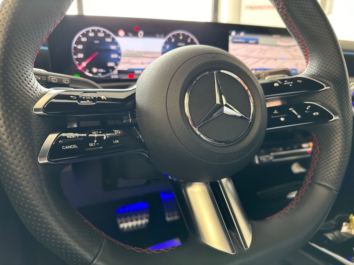 Mercedes-Benz Classe A 200 Automatic Premium (16)