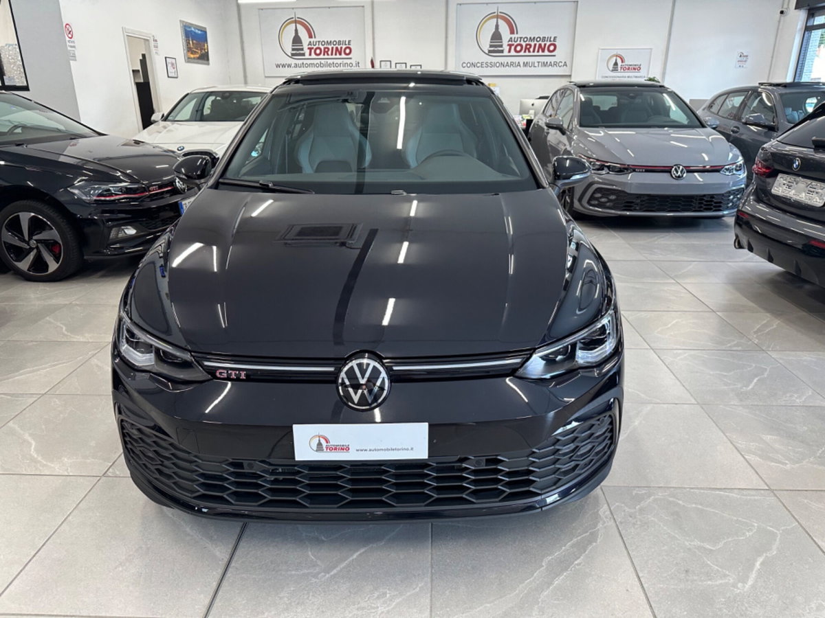 Volkswagen Golf 2.0 TSI GTI (2)