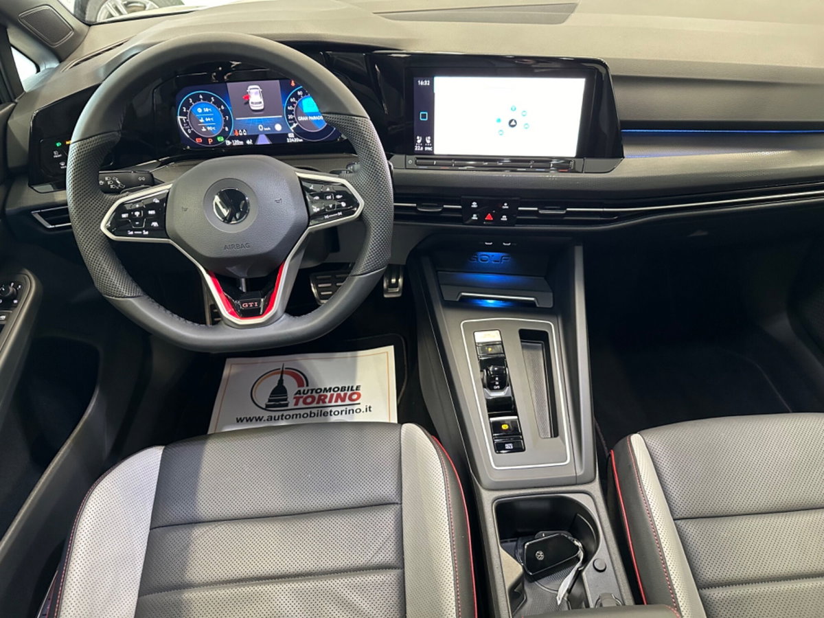 Volkswagen Golf 2.0 TSI GTI (9)