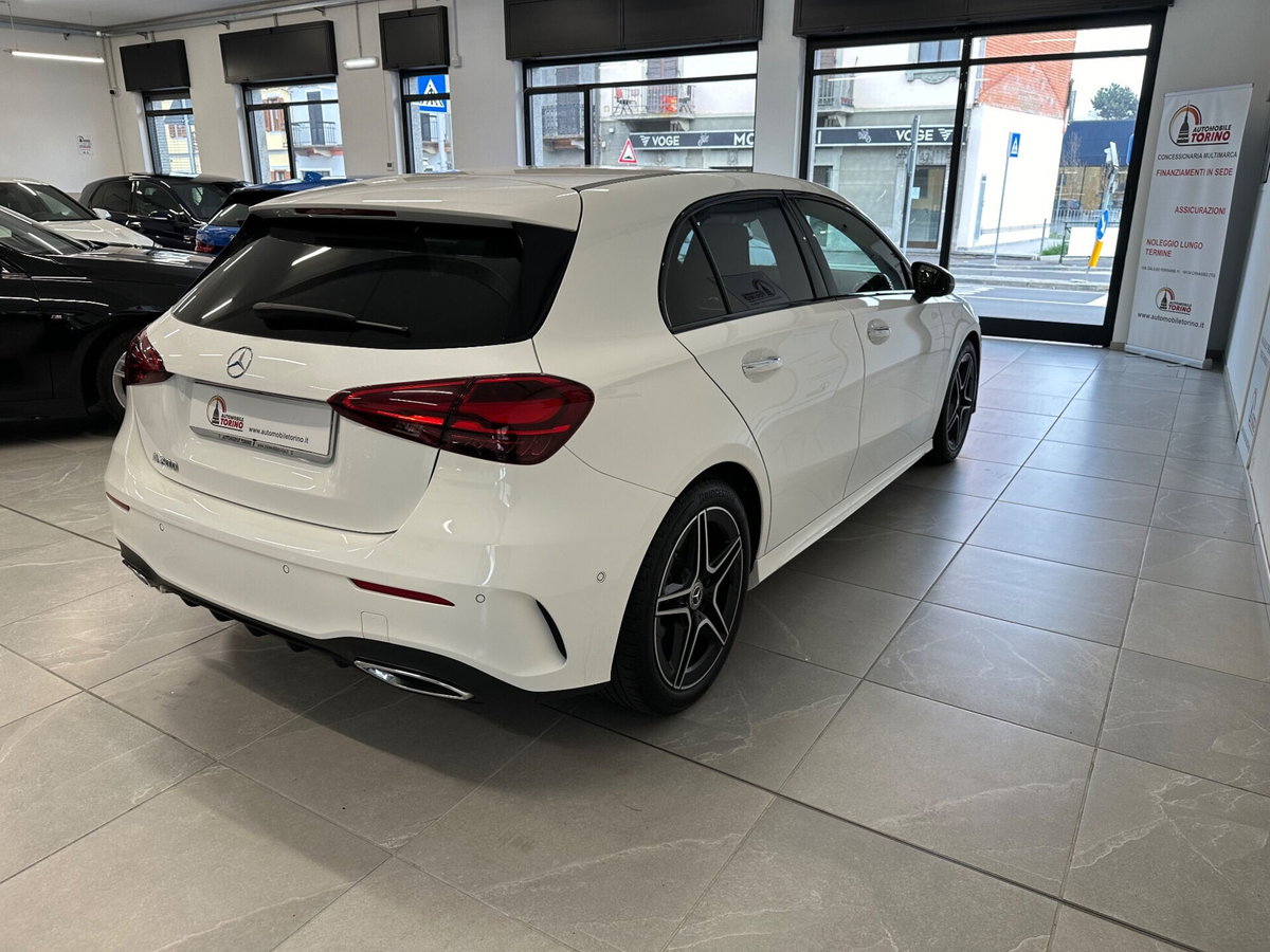 Mercedes-Benz Classe A 200 Automatic Premium (4)