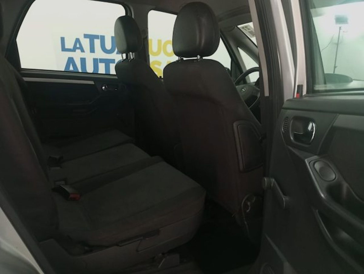Opel Meriva 1.4 16V Club (10)