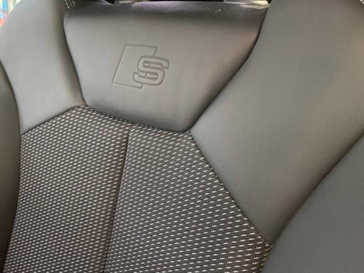 Audi Q3 Sportback 35 TDI quattro S tronic S line edition (15)