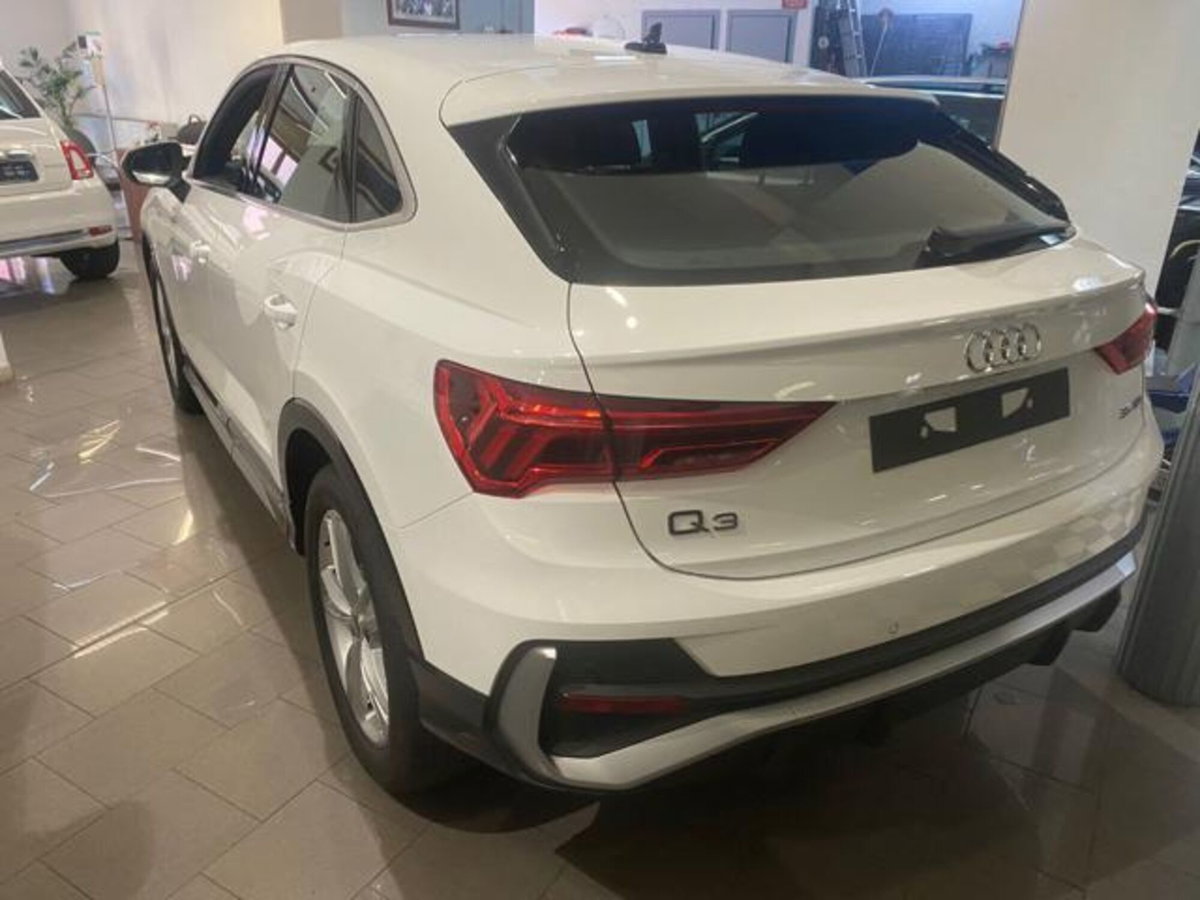 Audi Q3 Sportback 35 TDI quattro S tronic S line edition (3)