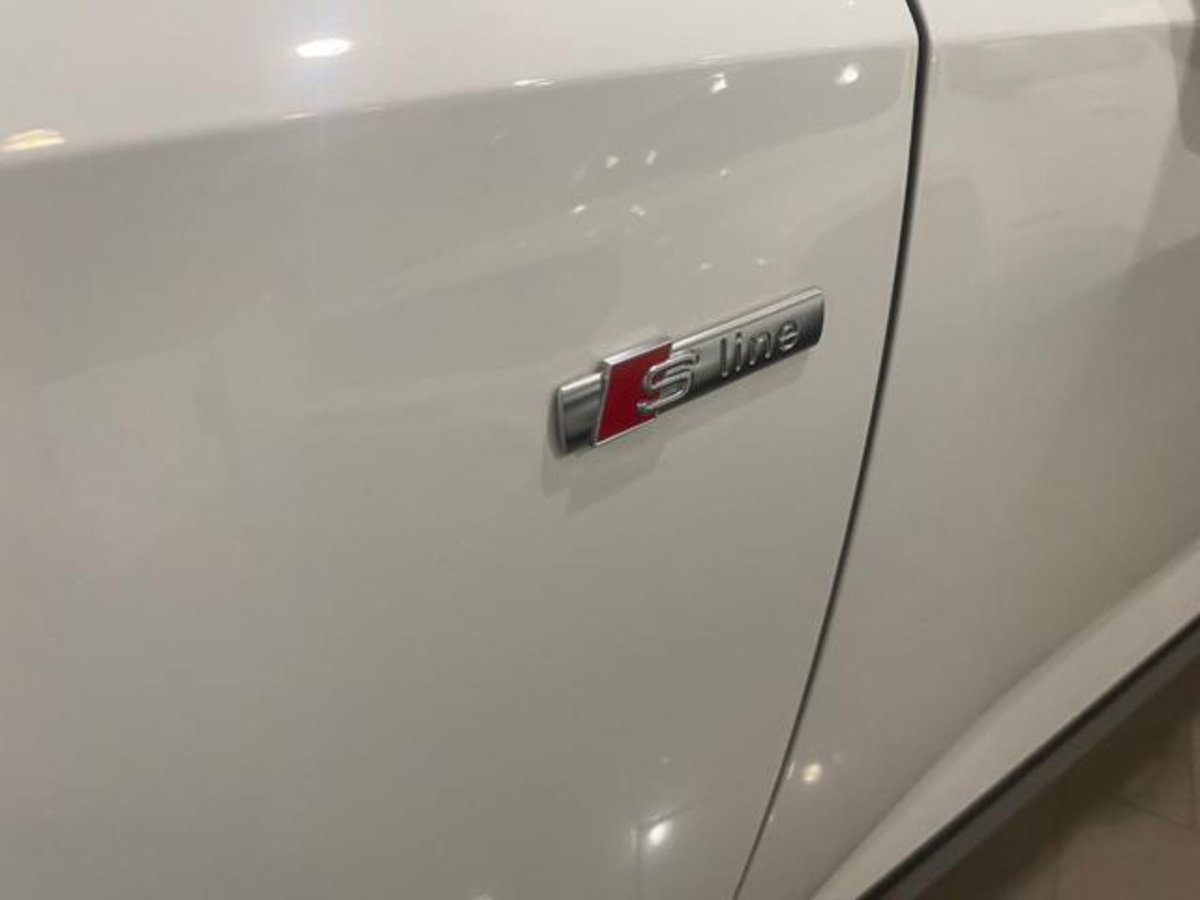 Audi Q3 Sportback 35 TDI quattro S tronic S line edition (6)