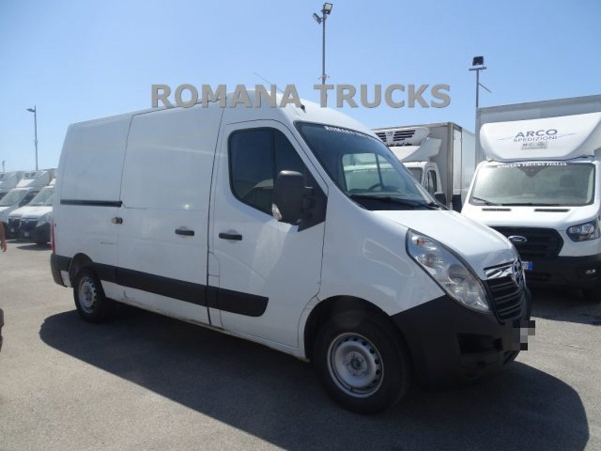 Opel Movano Furgone 30 2.3 CDTI 125CV PC-TN FWD Combi E5