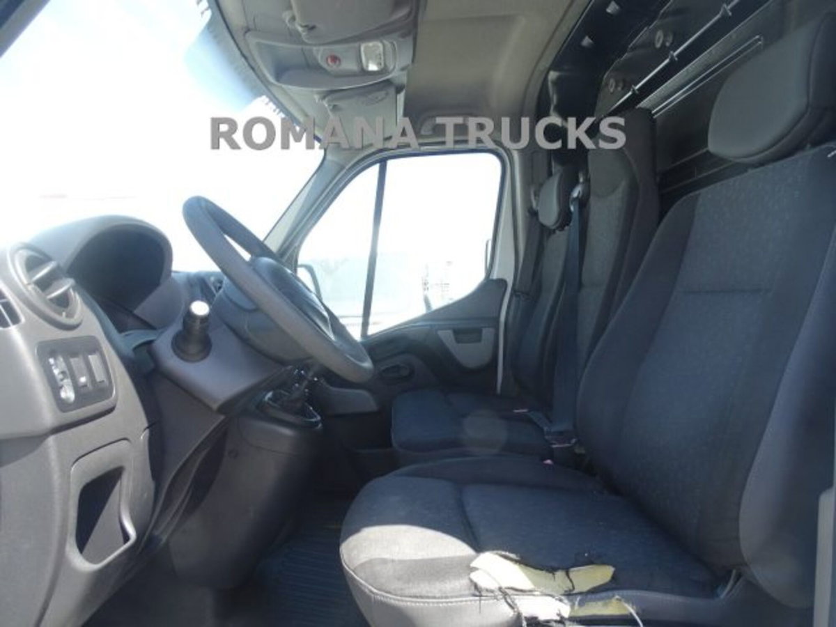 Opel Movano Furgone 30 2.3 CDTI 125CV PC-TN FWD Combi E5 (10)