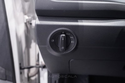 Volkswagen T-Roc 1.5 tsi Life dsg (11)