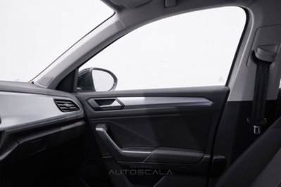 Volkswagen T-Roc 1.5 tsi Life dsg (20)