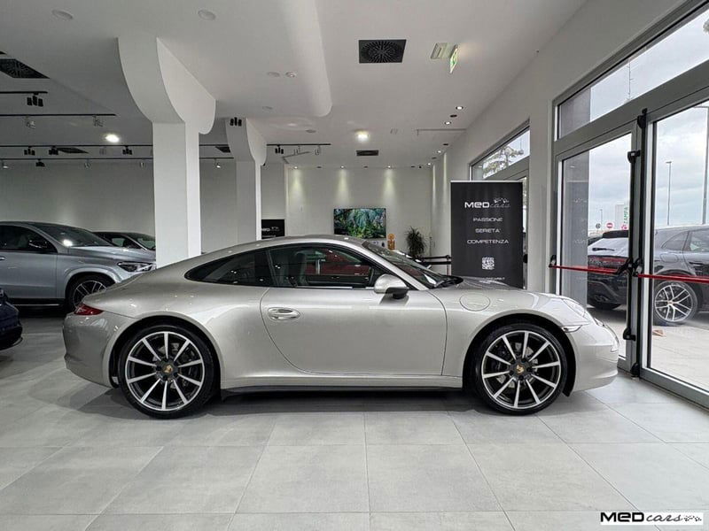 Porsche 911 Coupé 3.4 Carrera 4