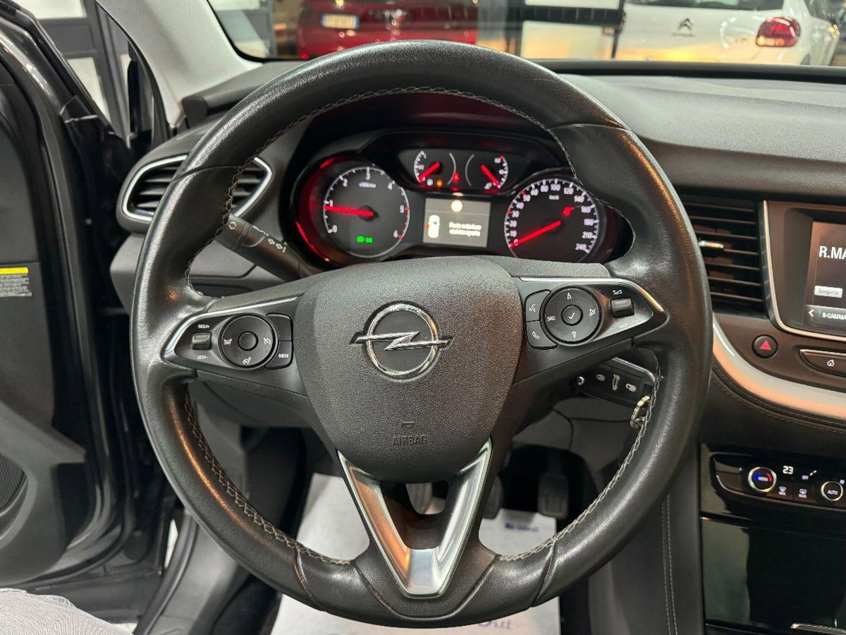 Opel Grandland X 1.5 diesel Ecotec Start&Stop Business (11)