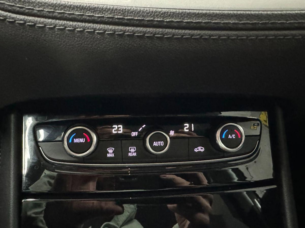Opel Grandland X 1.5 diesel Ecotec Start&Stop Business (13)