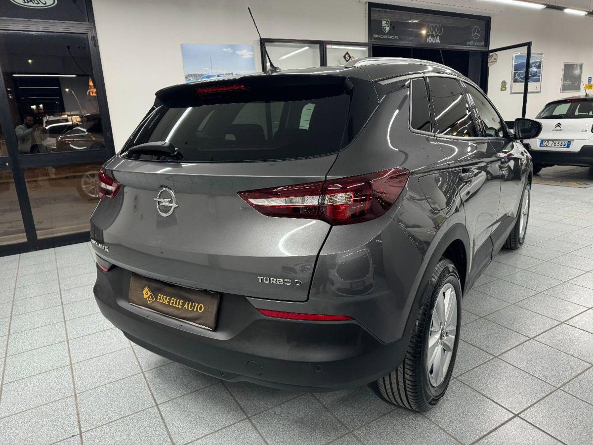 Opel Grandland X 1.5 diesel Ecotec Start&Stop Business (4)