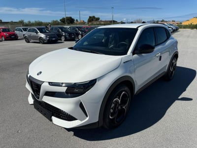 Alfa Romeo Junior 1.2 ibrida Speciale 136cv edct6 nuova