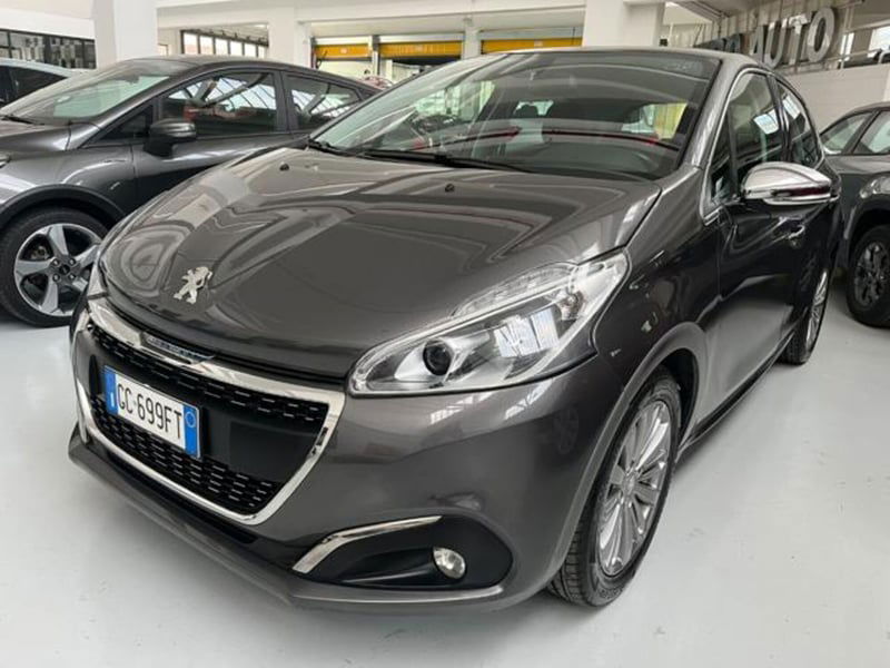 Peugeot 208 VTi 82 CV 5 porte Allure