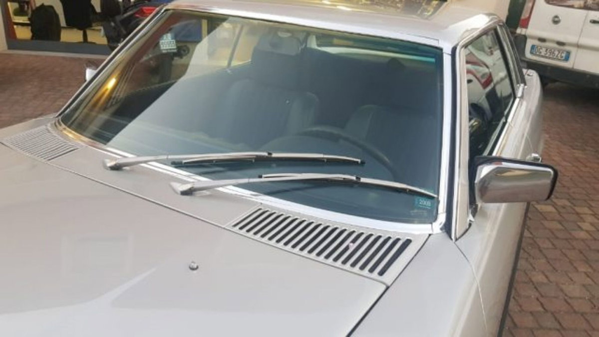 Mercedes-Benz 450 Coupé 450 SLC (16)