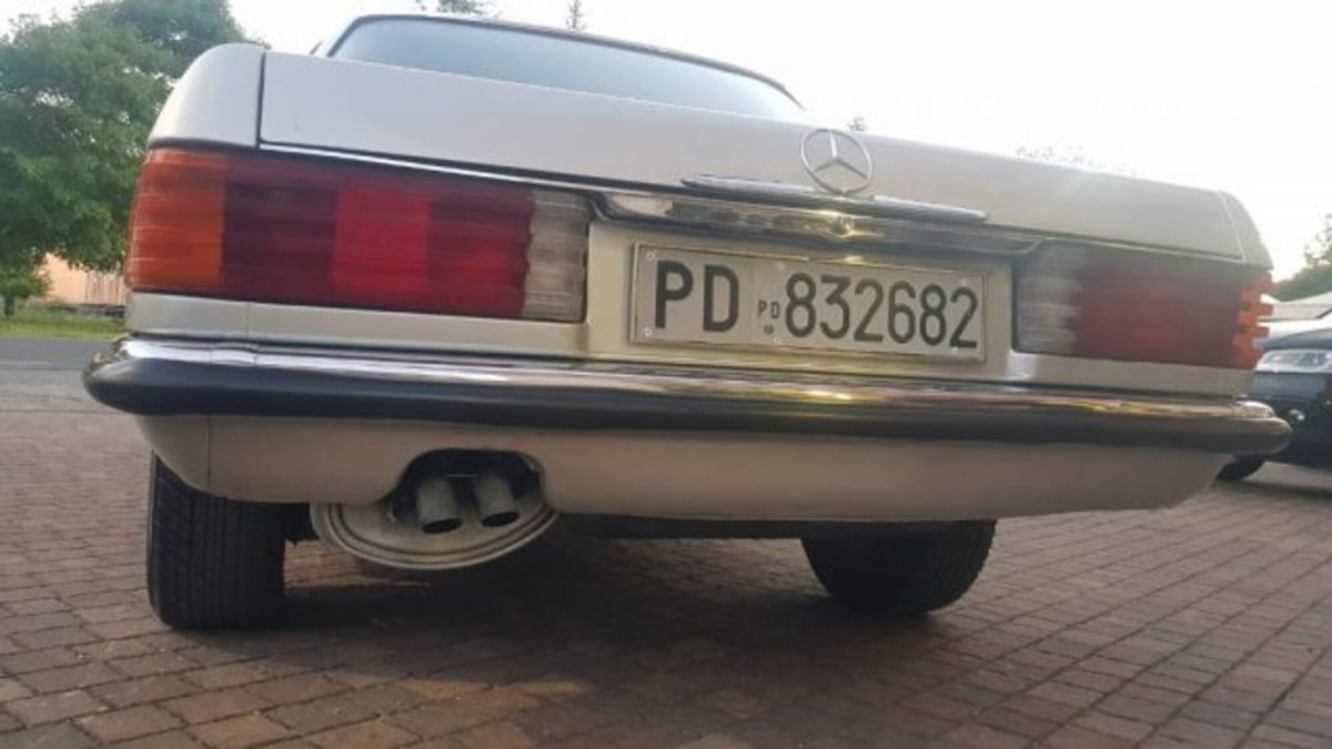 Mercedes-Benz 450 Coupé 450 SLC (17)