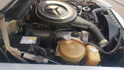 Mercedes-Benz 450 Coupé 450 SLC (20)