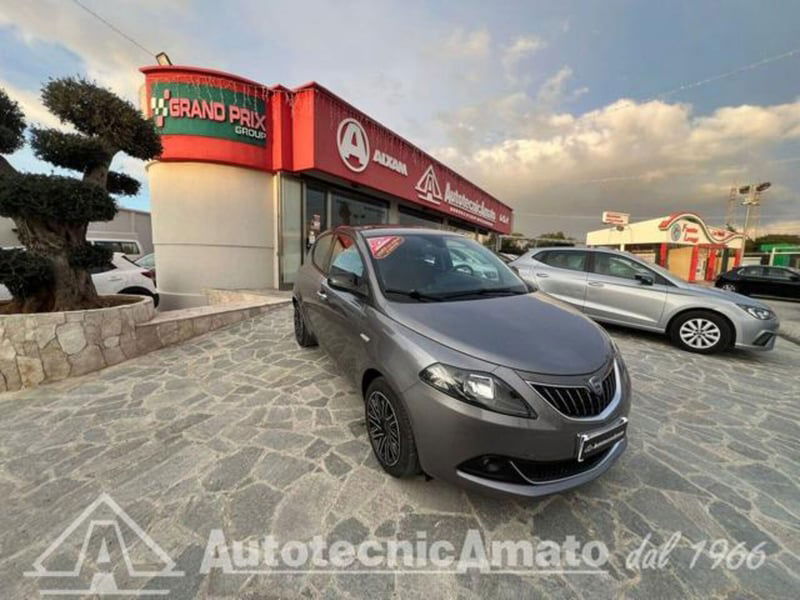 Lancia Ypsilon 1.0 FireFly 5 porte S&S Hybrid Ecochic UnYca