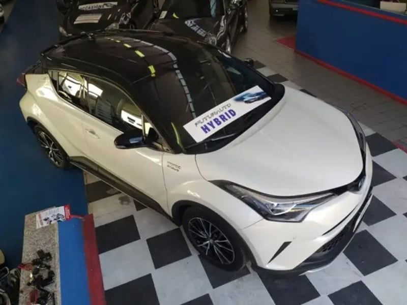 Toyota Toyota C-HR 1.8 Hybrid E-CVT Lounge