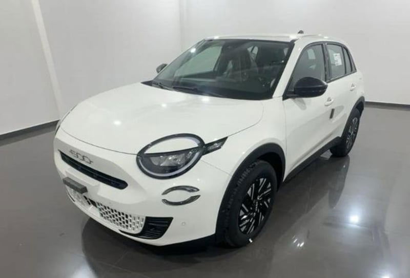 Fiat 600 1.2 hybrid 110cv auto