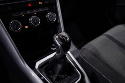 Volkswagen T-Roc 1.0 TSI Life (16)