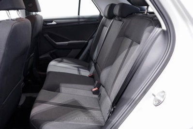 Volkswagen T-Roc 1.0 TSI Life (19)