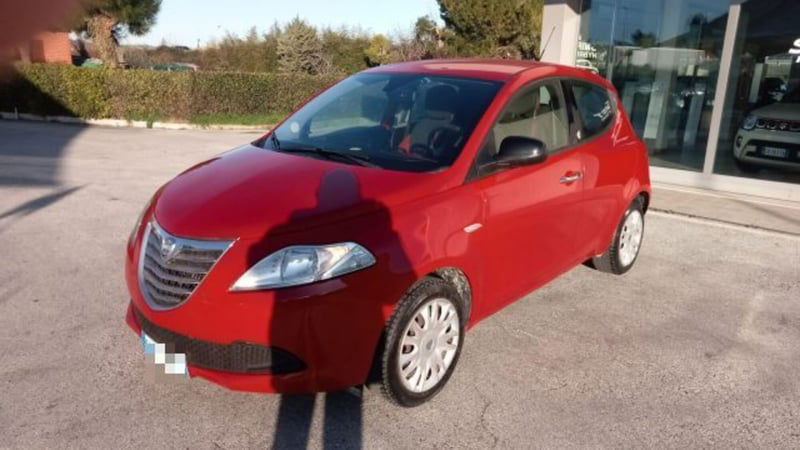 Lancia Ypsilon 1.2 69 CV 5 porte GPL Ecochic Silver