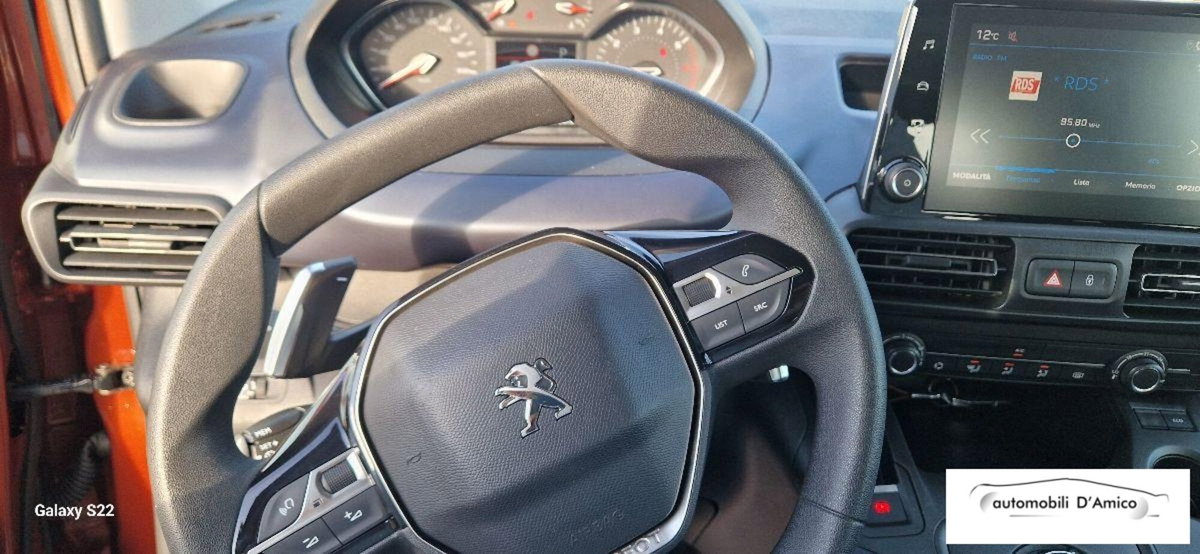 Peugeot Rifter Long 1.5 bluehdi Allure 130cv eat8 (11)
