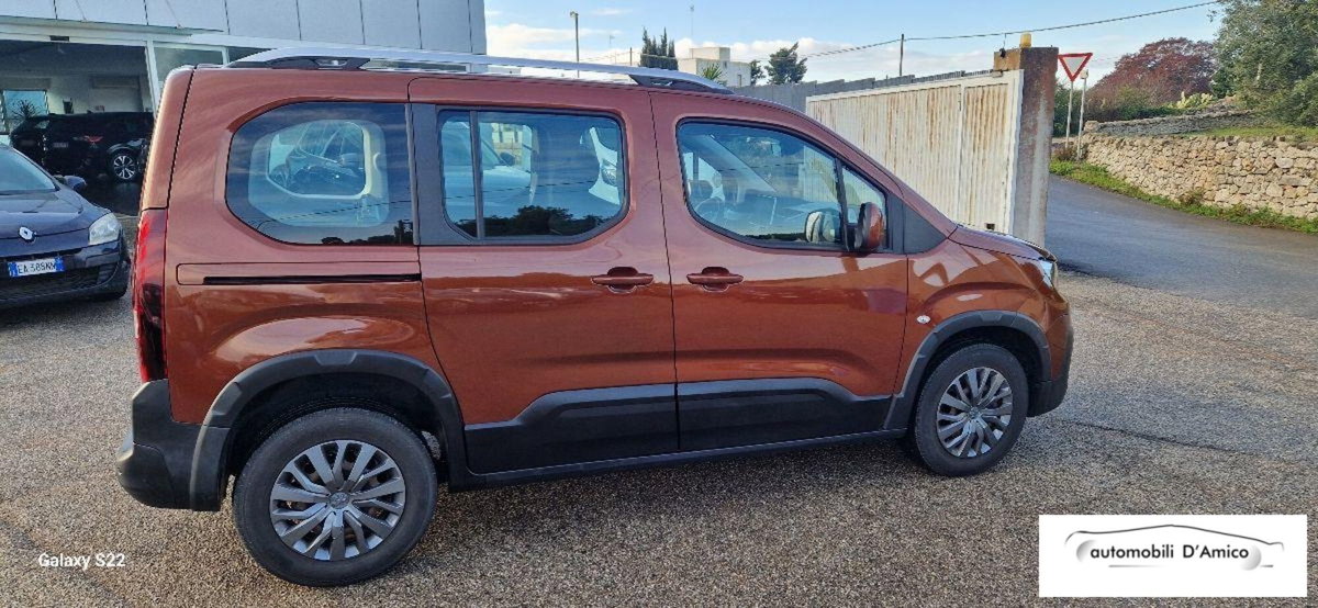 Peugeot Rifter Long 1.5 bluehdi Allure 130cv eat8 (3)