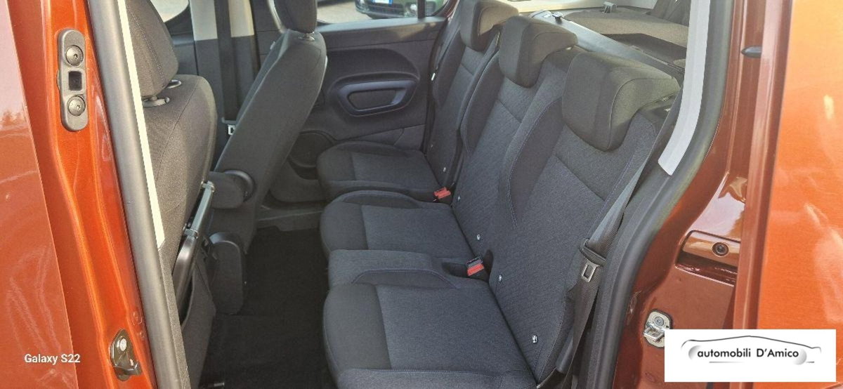Peugeot Rifter Long 1.5 bluehdi Allure 130cv eat8 (6)