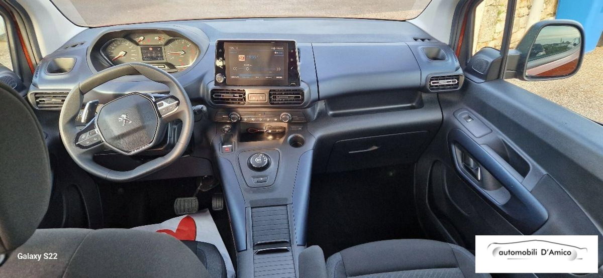 Peugeot Rifter Long 1.5 bluehdi Allure 130cv eat8 (8)