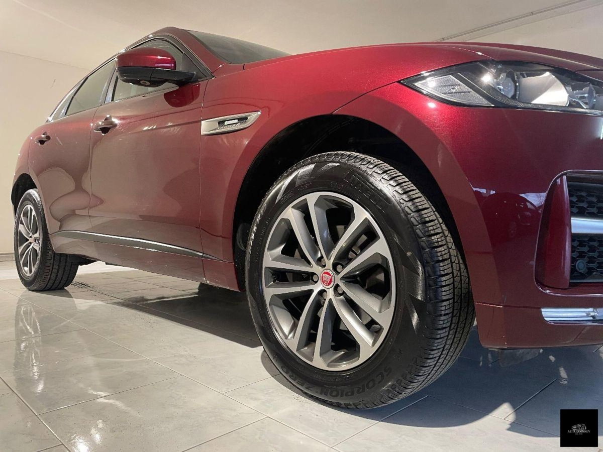 Jaguar F-Pace 2.0 D 180 CV aut. R-Sport (6)