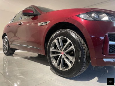 Jaguar F-Pace 2.0 D 180 CV aut. R-Sport (6)