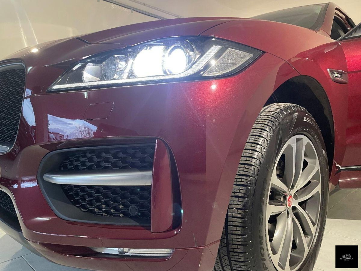 Jaguar F-Pace 2.0 D 180 CV aut. R-Sport (3)