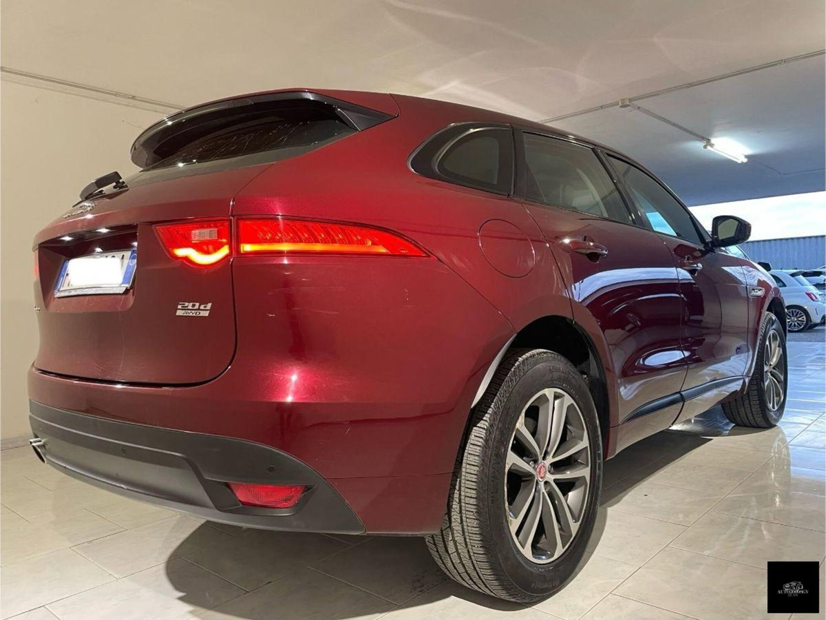 Jaguar F-Pace 2.0 D 180 CV aut. R-Sport (14)
