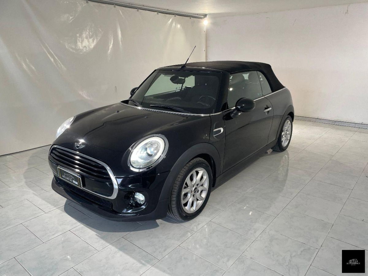 MINI Mini Cabrio 1.5 Cooper D Cabrio (13)