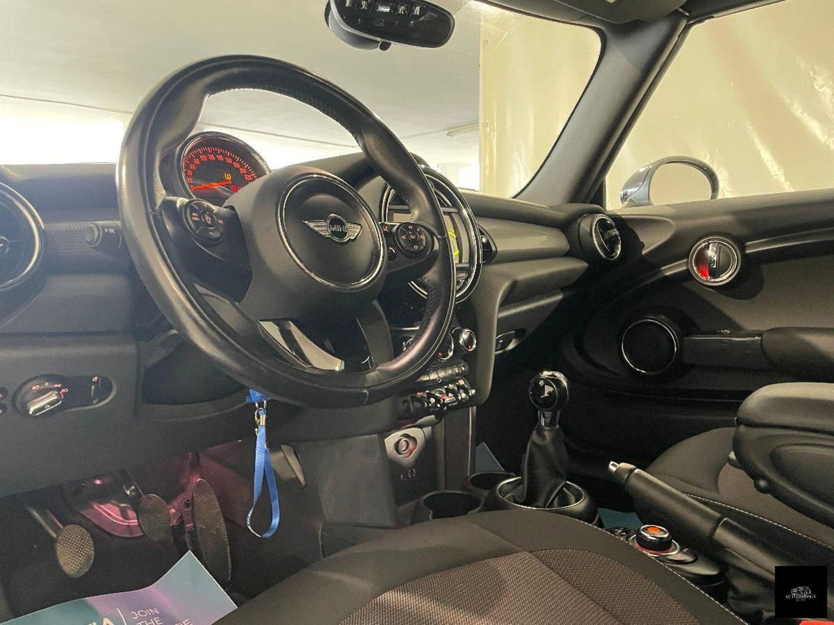MINI Mini Cabrio 1.5 Cooper D Cabrio (16)