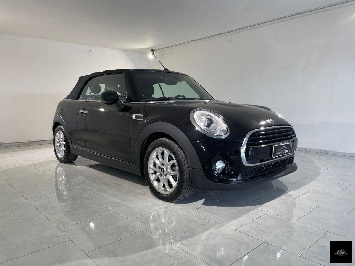 MINI Mini Cabrio 1.5 Cooper D Cabrio (3)