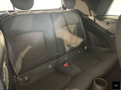 MINI Mini Cabrio 1.5 Cooper D Cabrio (6)