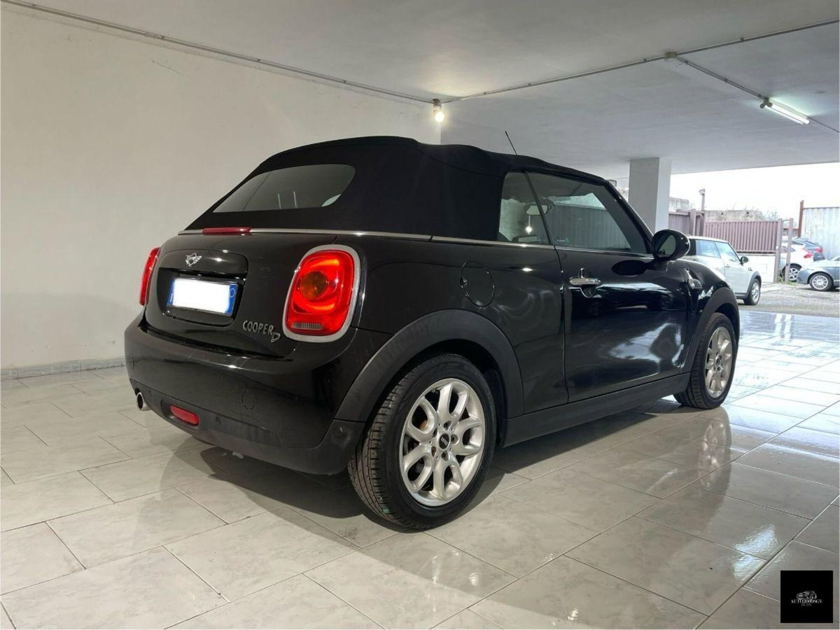 MINI Mini Cabrio 1.5 Cooper D Cabrio (8)