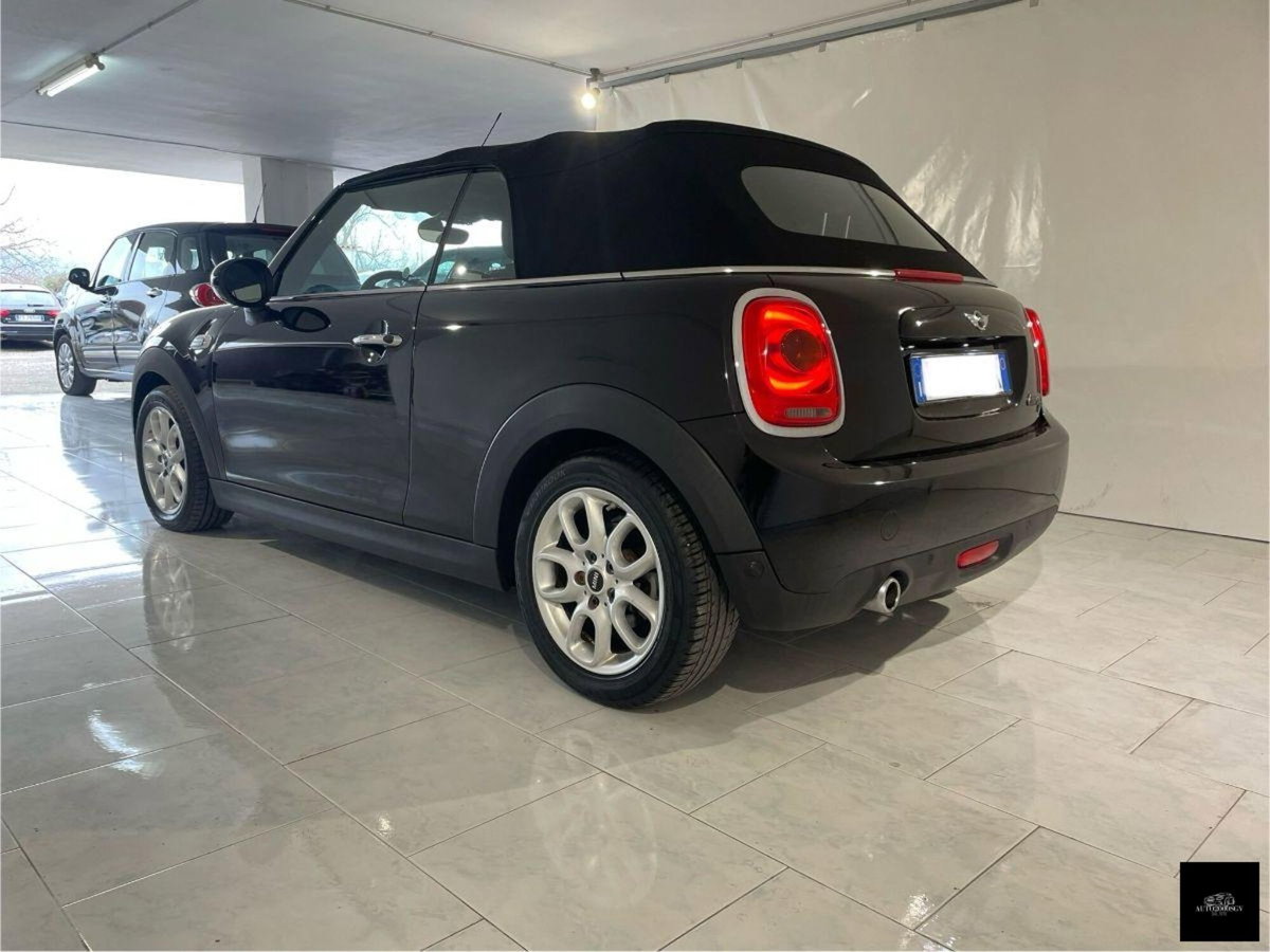 MINI Mini Cabrio 1.5 Cooper D Cabrio (9)