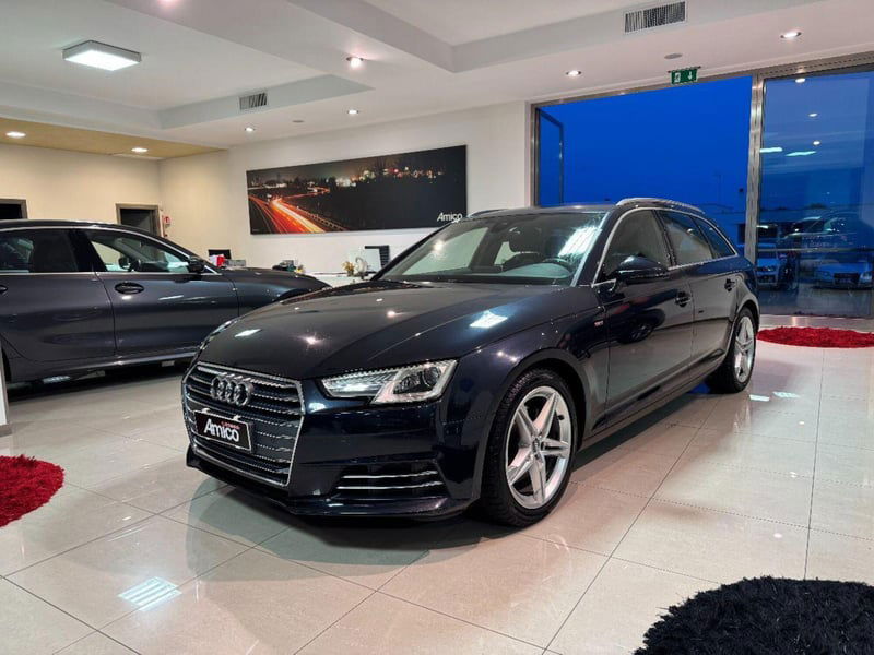 Audi A4 2.0 TDI 150 CV S tronic S line edition