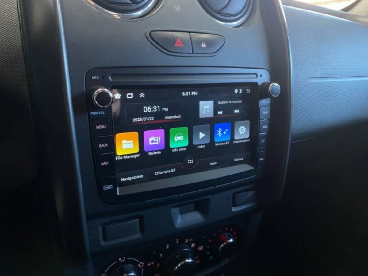 Dacia Duster 1.5 dCi 110CV S&S 4x2 Serie Speciale Ambiance Family (17)