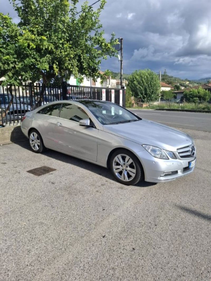 Mercedes-Benz Classe E Coupé 250 CDI Coupé BlueEFFICIENCY Avantgarde