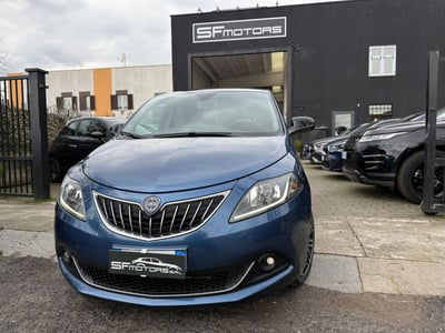 Lancia Ypsilon 1.0 FireFly 5 porte S&S Hybrid Ecochic Gold  usata