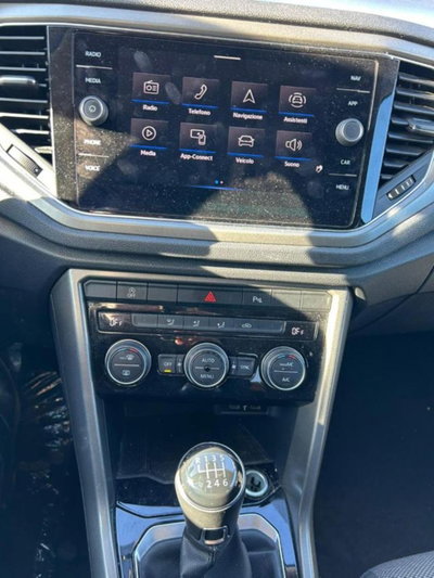 Volkswagen T-Roc 1.0 TSI Style BlueMotion Technology (9)