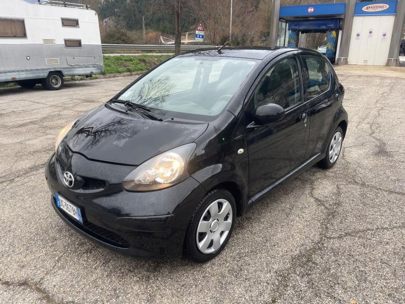 Toyota Aygo 1.0 12V VVT-i 5 porte Sol