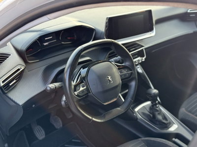 Peugeot 208 PureTech 100 Stop&Start 5 porte Allure (10)