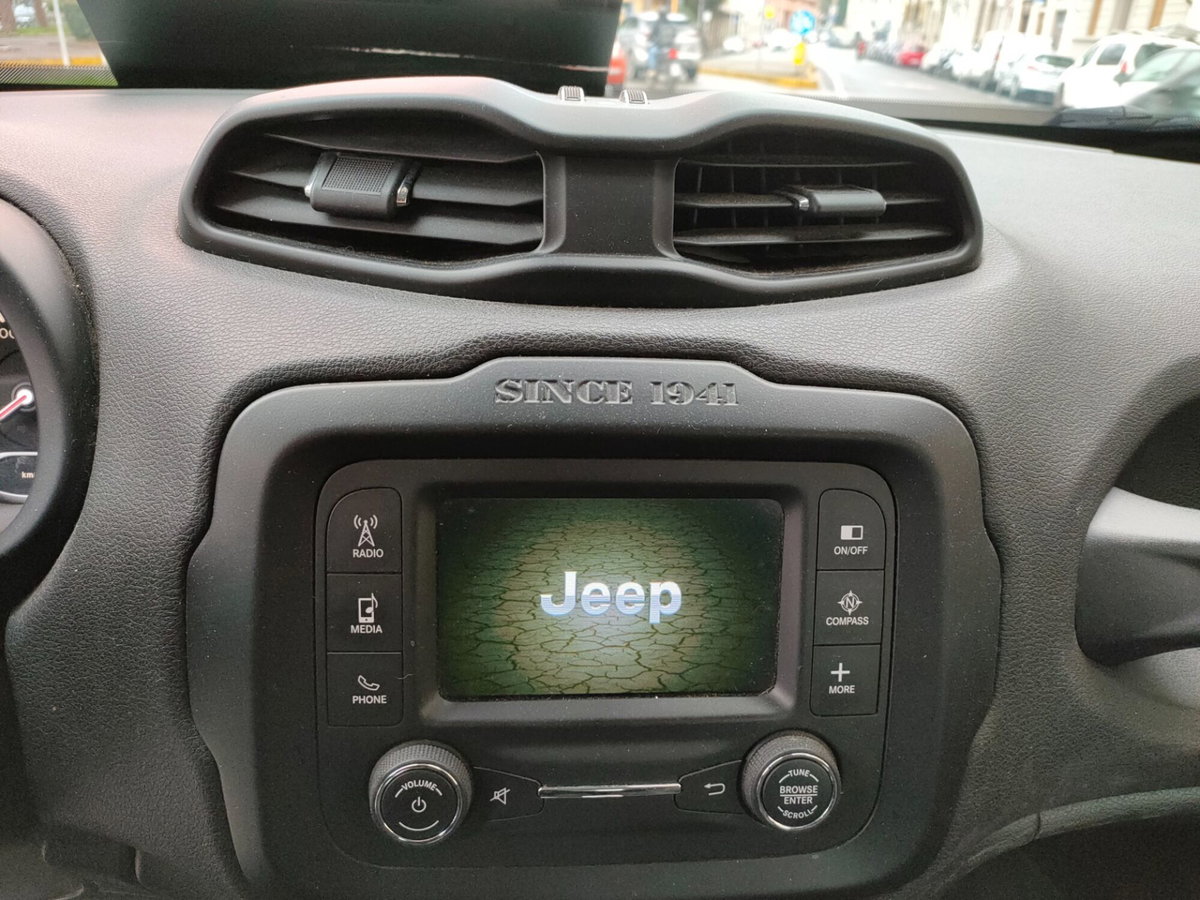 Jeep Renegade 1.6 Mjt 120 CV Longitude (12)
